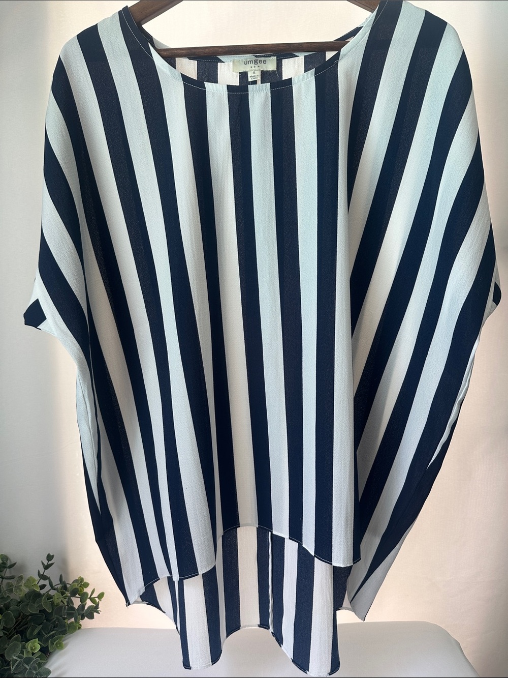 Umgee Navy & White Oversized Vertical Stripe Layered HighLow Blouse | Size Small